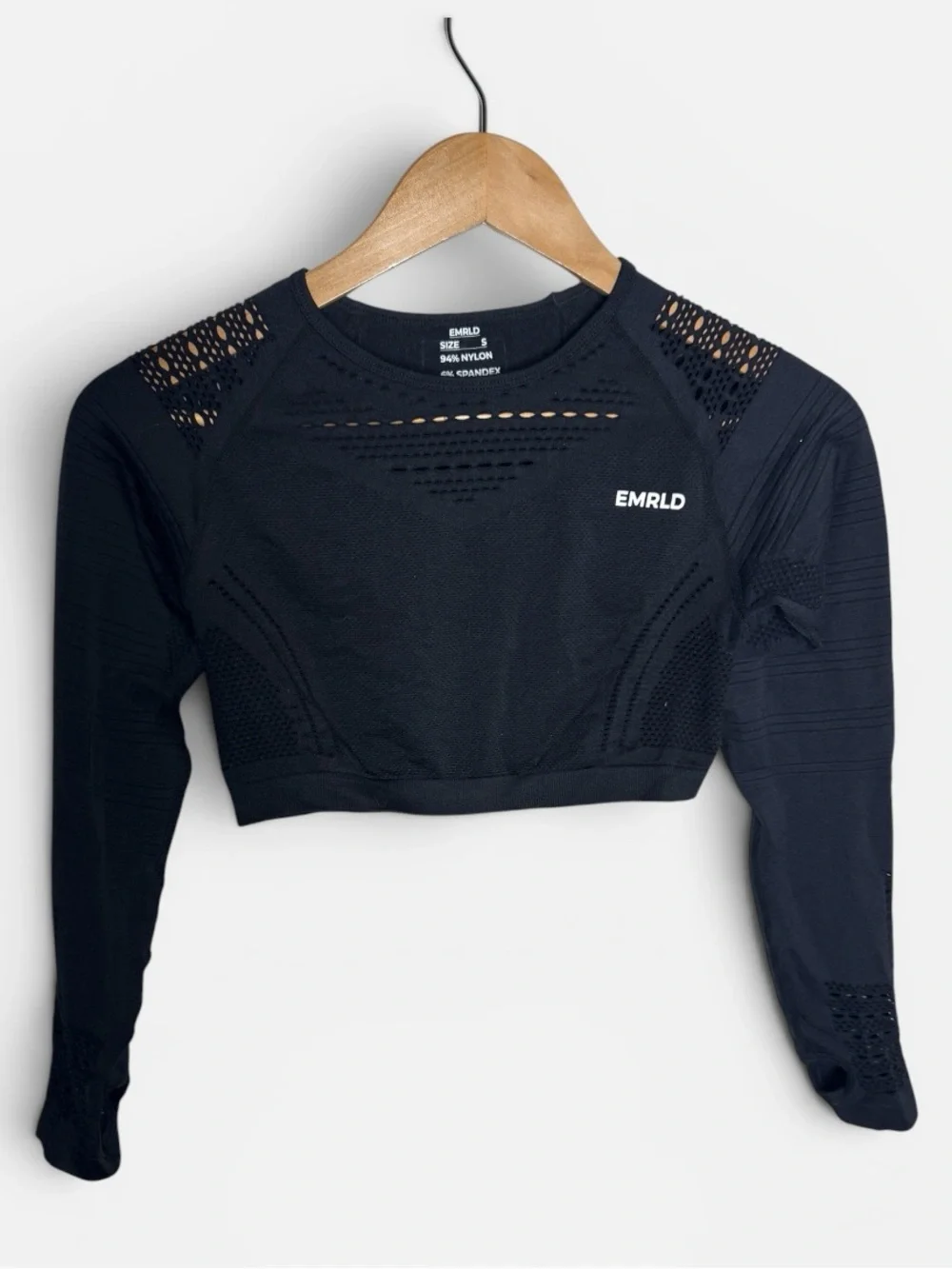 EMRLD Black Seamless Long Sleeve Crop Top - Picture 2 of 7